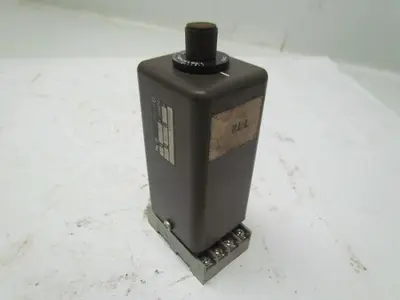Eagle Signal CG907Q3 120V AC/DC Time Delay Relay w/Base 0.25-1.75 Sec