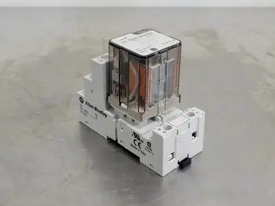 USED ALLEN-BRADLEY 700-HB32A1