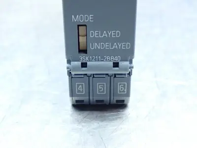 NEW SIEMENS 3SK12112BB40