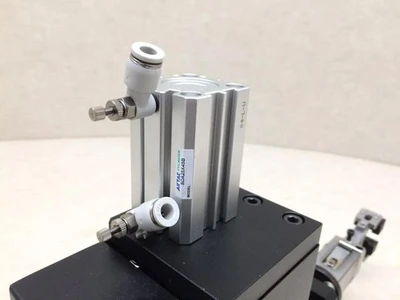 Pneumatic Rotating Gripper Assembly Airtac SDA25x45B SDA25x10B