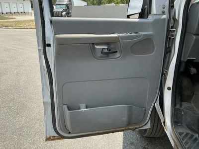 Used 2005 FORD E-350 Vans Michigan US | Miedema Asset Management Group #1322353
