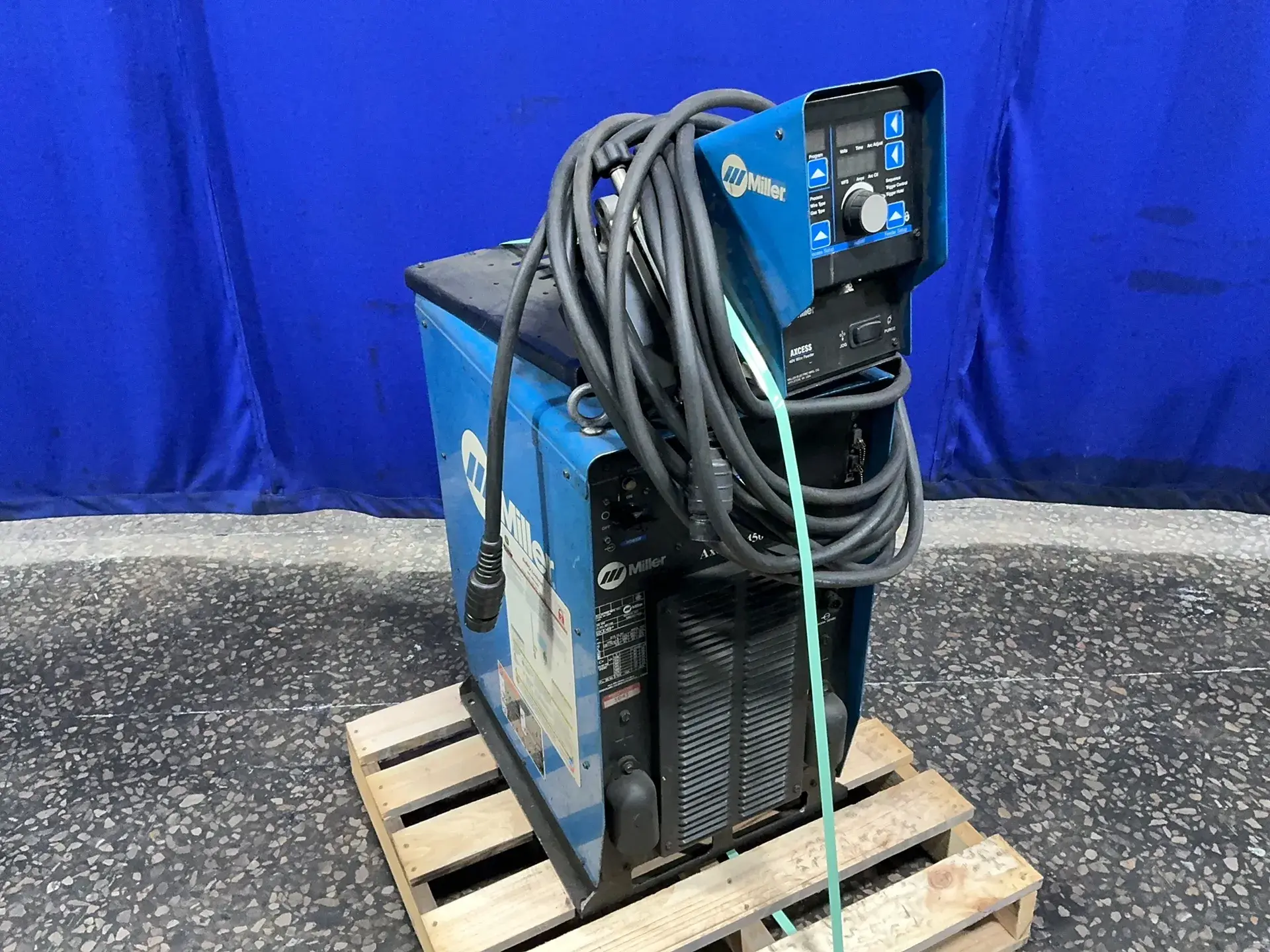 Used MILLER AXCESS 450 Mig Welders Ohio US | HGR 24 #1278942