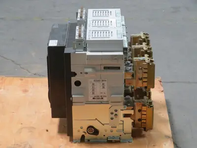 Used SIEMENS WLS2A332 Circuit Breakers Texas US | Aucto #1308516