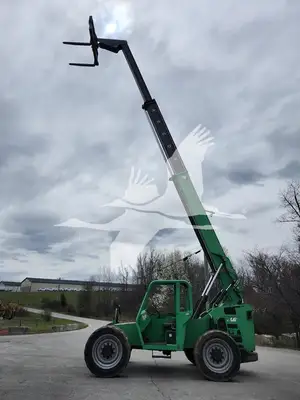 USED 2015 JLG 6042