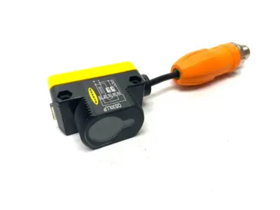 QS30LLP, 02995 | Banner QS30LLP Photoelectric Sensor, Polarized Retro 02995 - Used