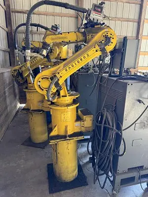 Used 2000 FANUC FANUC ARCMATE 120I Robots Michigan US | Aucto #1332146