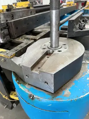 USED 2001 HORN HMT #2STD