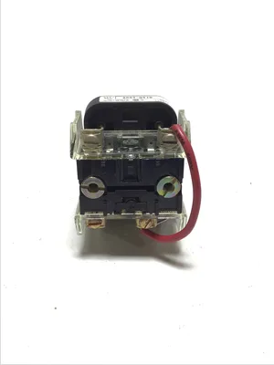 Allen-Bradley 800T-QT10 Push Button Amber Pilot Light