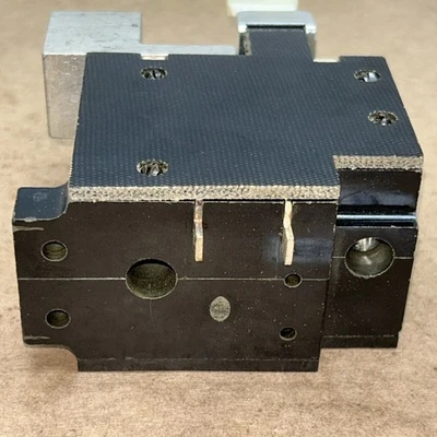 NEW Telemecanique E20F0L1K1