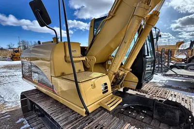 Used 2015 CATERPILLAR 315CL Excavators Wisconsin US | Proxy Equipment #1382930