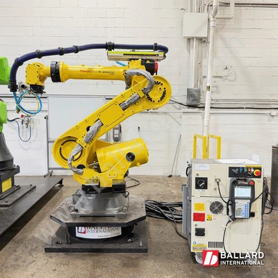 FANUC R-2000iC/210F Robot w/ R30iB Plus – NEW! NEVER PUT INTO PRODUCTION