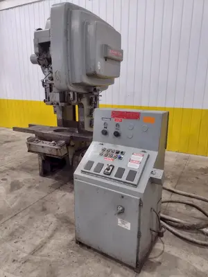 60 TON BLISS MODEL #C-60 OBI STAMPING PUNCH PRESS 8" STROKE: STOCK #23462