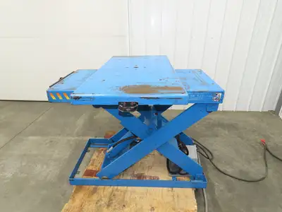 Bishamon Hydraulic Lift Table 2500lbs 36" Travel 24x48" Swivel Top 3Ph