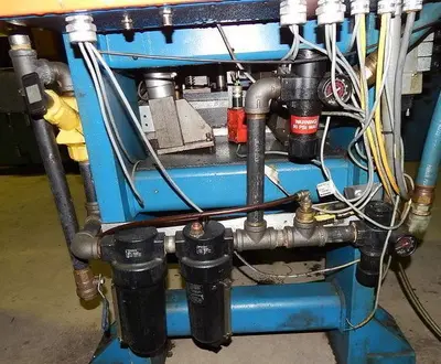 120 Ton FARGER & JOOSTEN MULTIPOWER Air/Oil Press