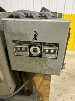 240v --> 600v x 15 KVA HAMMOND TRANSFORMER PORTABLE POWER UNIT AND SWITCHBOXES: STOCK #21009