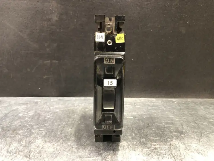 Used FEDERAL PIONEER NEF311015 Switchgears British Columbia CA | Lenmark #243982