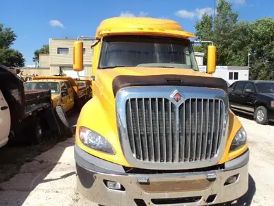 Used 2013 INTERNATIONAL PROSTAR Conventional trucks Manitoba CA | Conquest Truck & Auto Sales #1421380