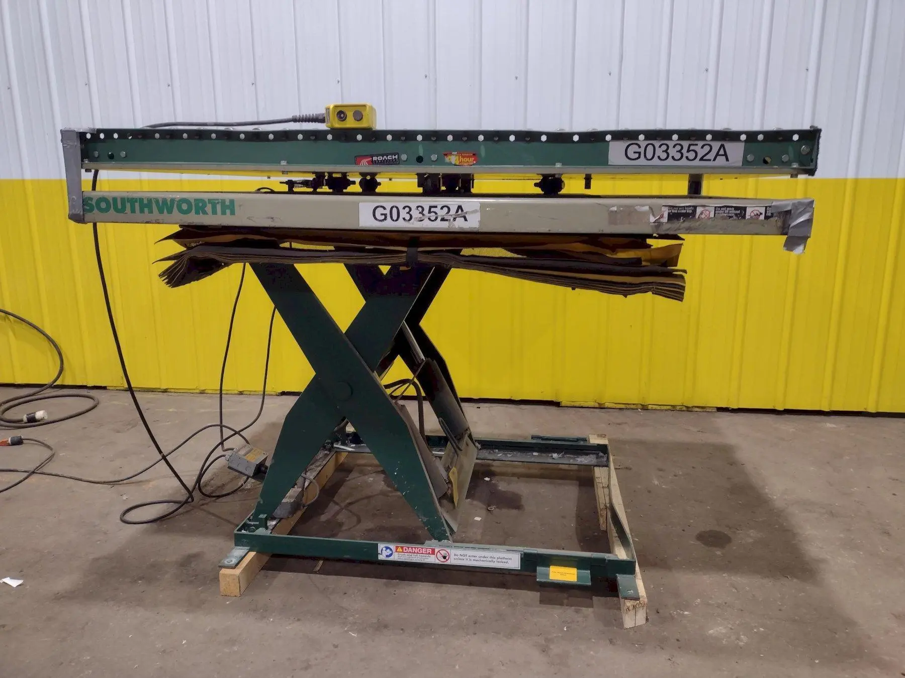 3000 LB X 72" X 48" SOUTHWORTH MODEL #LS4-36 HYDRAULIC SCISSOR LIFT TABLE WITH ROTATING,110V SINGLE PHASE: STOCK #20938
