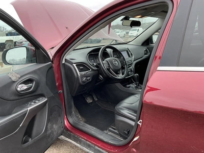 USED 2019 JEEP CHEROKEE