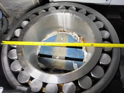 NEW SKF 23196 CA/C3W33