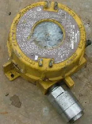 Used DET-TRONICS V8800 TYPE: C7064C4012 Sensors Texas US | Bamko Surplus Process Equipment #934126