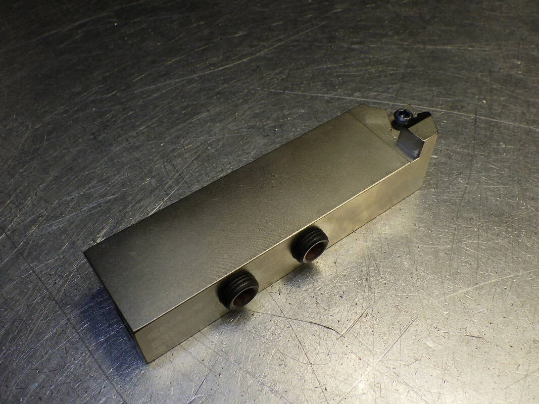Kyocera Coolant Thru Lathe Tool Holder 16mm x 25mm SDJCR1625H-11-F05JCT (LOC3309)