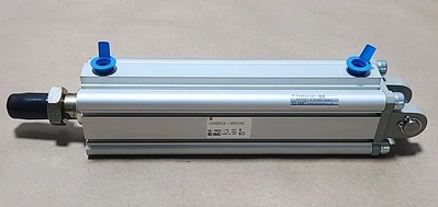 NEW SMC CDQ2D32-125DCMZ