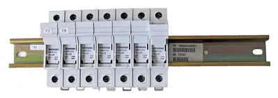 Lot of 7 Siemens Fuse Holders 3NW7 011 690V 32A 3NW7011 with DIN Rail