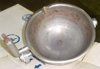 USED LEGION STAINLESS STEEL KETTLE LEGION KETTLE
