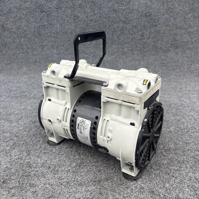 Used Welch 2561R-60 Vacuum Pumps California US | Davliegogo LLC #1708388
