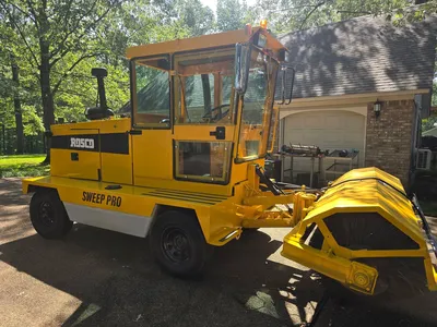 2011 ROSCO SweepPro Broom - Self-Propelled | Mid South Machinery (2)