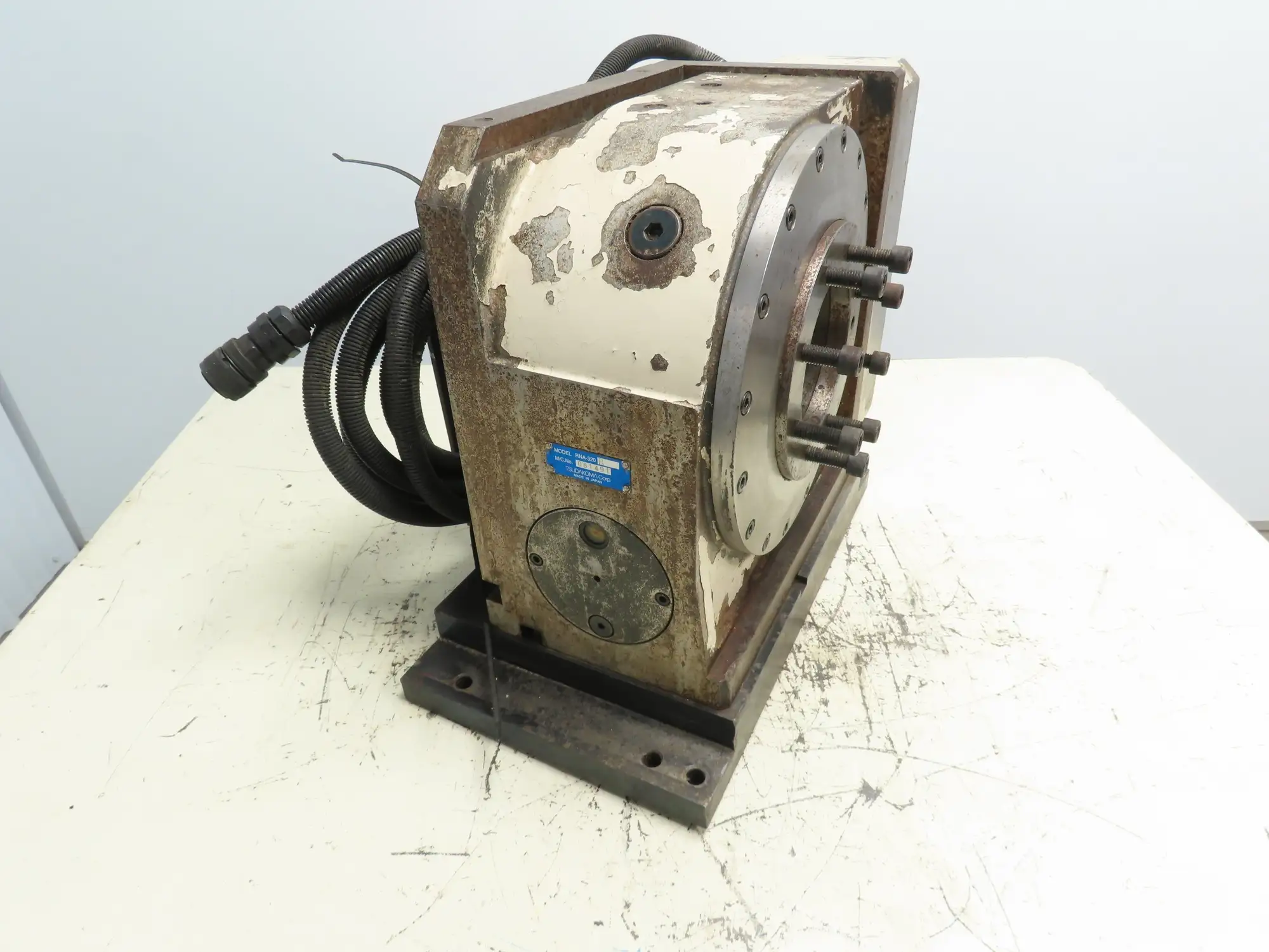Koma Precision RNA-320R Rotary Table Servo Alpha 8i Clamping Tool Holder