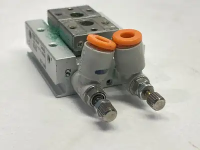 MHF2-8D | SMC  Pneumatic Gripper 8mm Bore Short Stroke -  For parts or not working
