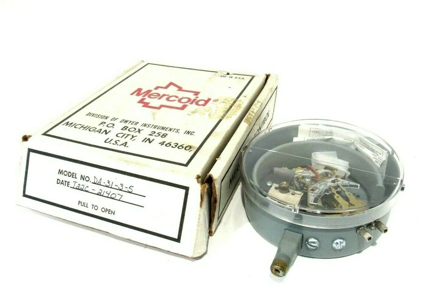 NEW DWYER DA-31-3-5 PRESSURE SWITCH DA3135