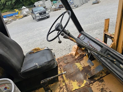 Used _UNKNOWN_ _UNKNOWN_ Internal Combustion Forklifts: Pneumatic Tire West Virginia US | Cooper Industries #1409569