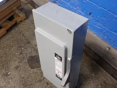 USED MURRAY ELECTRICAL PRODUCTS GH324N