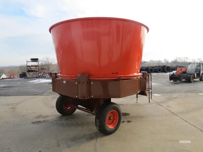 New | in-Stock 2025 ROTO GRIND 1090 Bale Choppers - Feeders Pennsylvania US | Zimmerman Farm Service #1409962