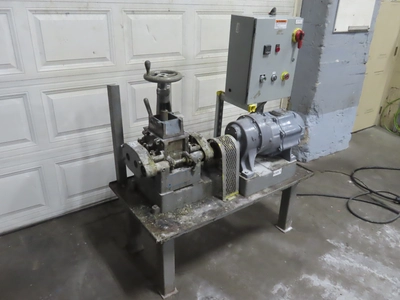 Baker Perkins Double Arm Spiral Balde Lab Mixer with stuffer