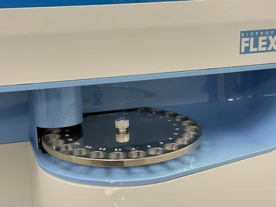 Used Nova Biomedical 59693 Cellular Analysis Systems Missouri US | BioLabTek #1464036