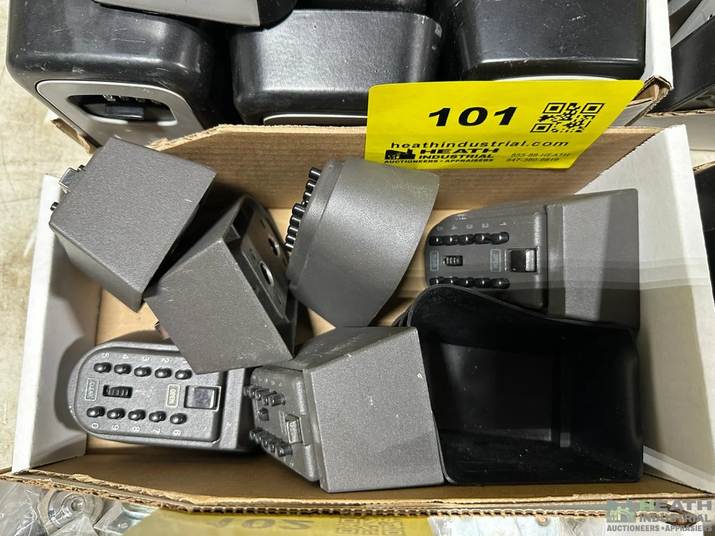 Used _UNKNOWN_ (6) PUSH BUTTON KEY LOCKBOXES W/ RUBBER WATERPROOF COVER Locksmith Equipment/Supplies Illinois US | Heath Industrial Auction Services #1573646
