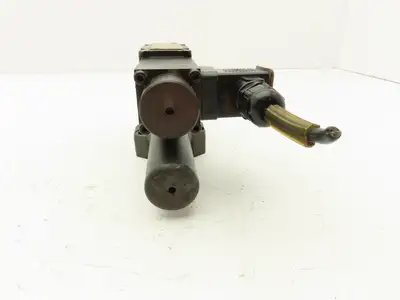 Used HYDROLUX MOOG _UNKNOWN_ Valves/Fittings | Arrow Industrial #622649