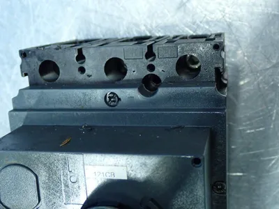 USED SQUARE D HGL36100