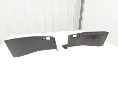Linde Forklift Step Toe kick Plastic Shroud Set Removed From E20C