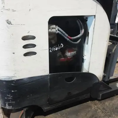 USED 2016 CROWN RR5725-45