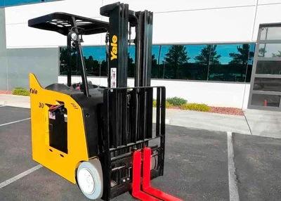 USED 2022 YALE ESC030AD