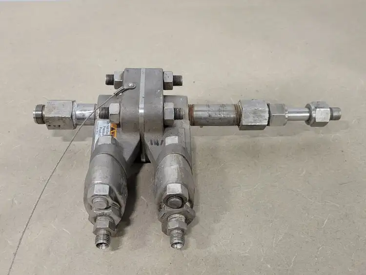Used 2018 EMERSON 1195F005T1S0109CG2Q8J1 Parts (Hydraulics and Pneumatics) British Columbia CA | Lenmark #256634
