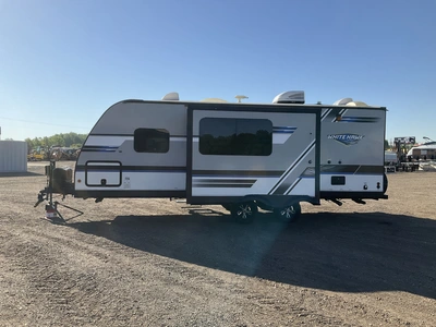 USED 2018 WHITE HAWK 23MRB