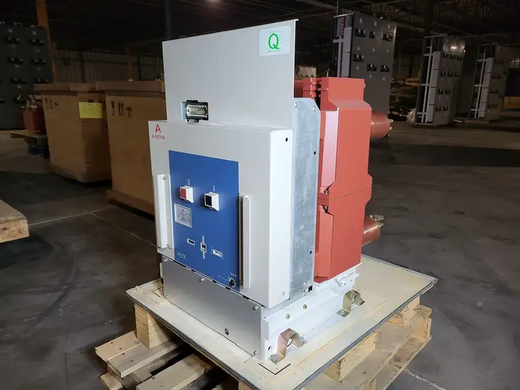 Used AREVA HVX12-31-12E185 Switchgears British Columbia CA | Lenmark #240258