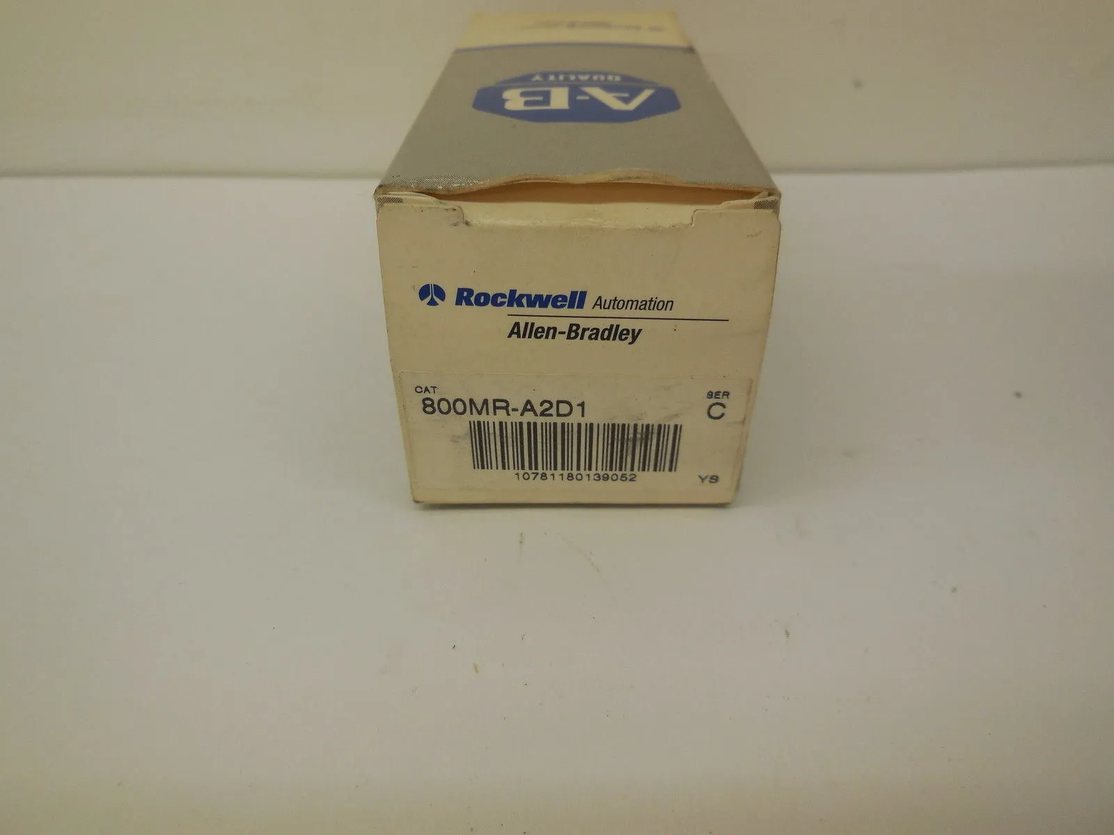 NEW ALLEN BRADLEY 800MR-A2D1 PUSHBUTTON 800MRA2D1
