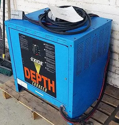 USED EXIDE D3E-18-1400, TYPE LA 36 VOLT BATTERY CHARGER